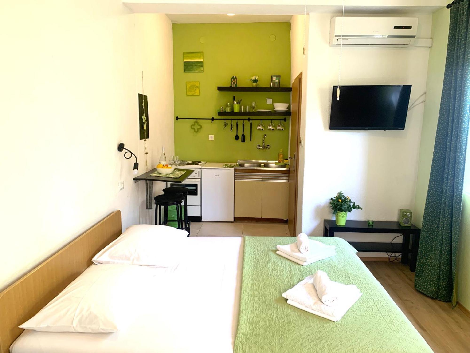 Apartments Garden House Podgora Exterior foto